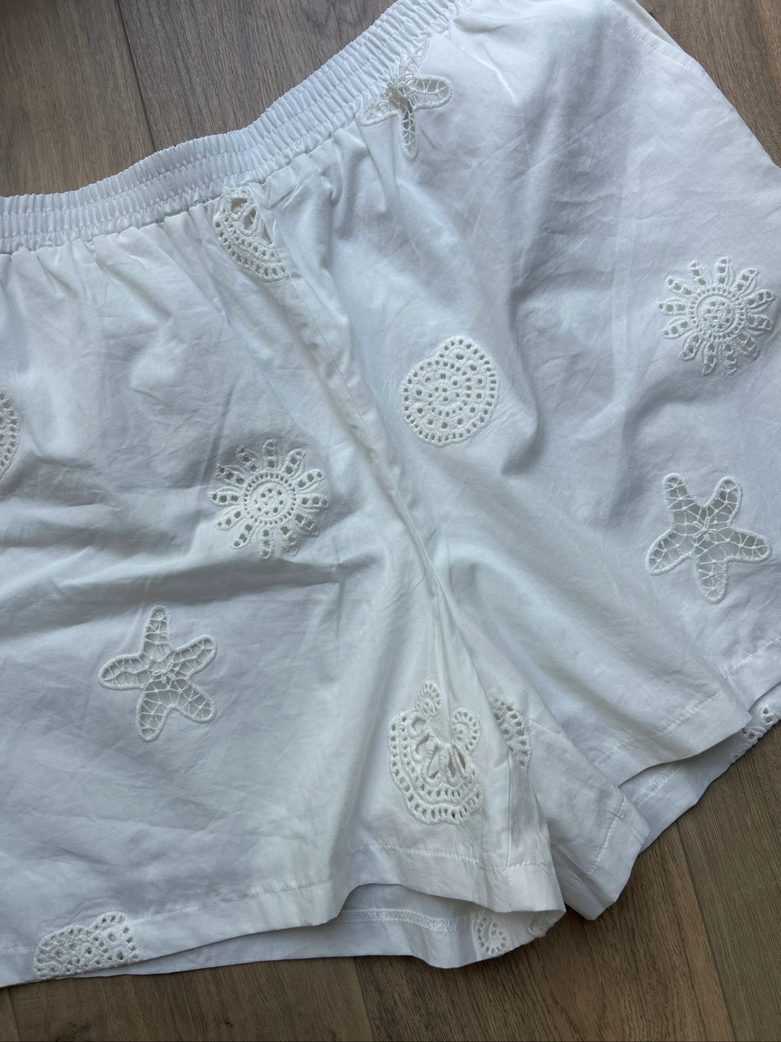 Short blanc Brodé Kiabi 💕
